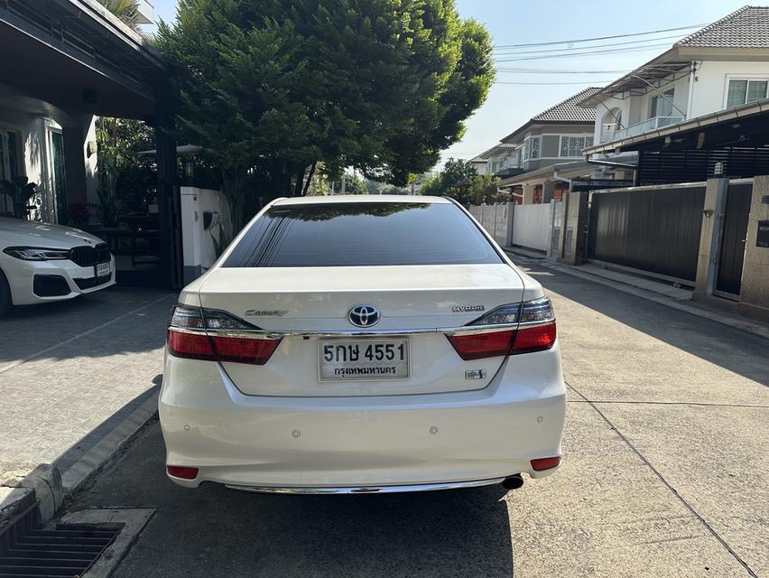 ขายด่วน Toyota camry hybrid navigator ปี 2015 2