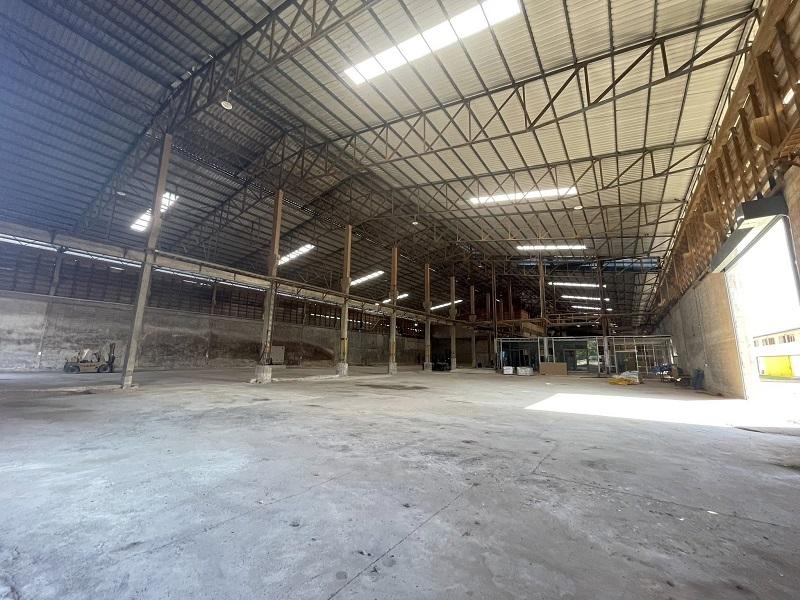 #ให้เช่าโกดังถนนเส้นสุพรรณบุรี-บางบัวทอง พื้นที่สีม่วง พื้นที่โกดัง 2,640 ตร.ม. ออฟฟิศทำงาน 190 ตร.ม. 3