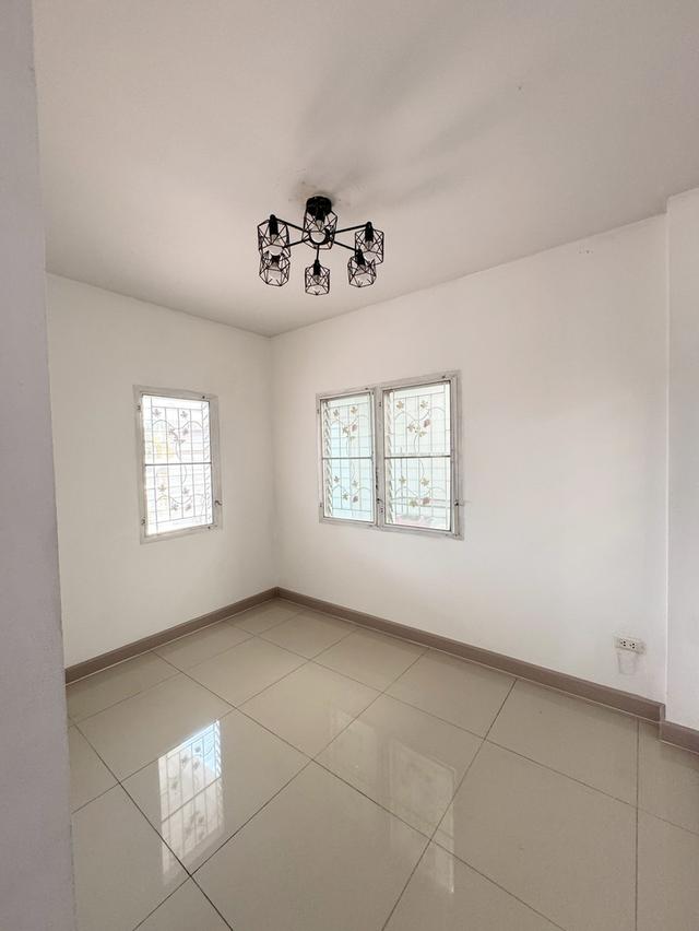 บ้านเดี่ยว2ชั้น หมู่บ้านทองสถิตย์8 13