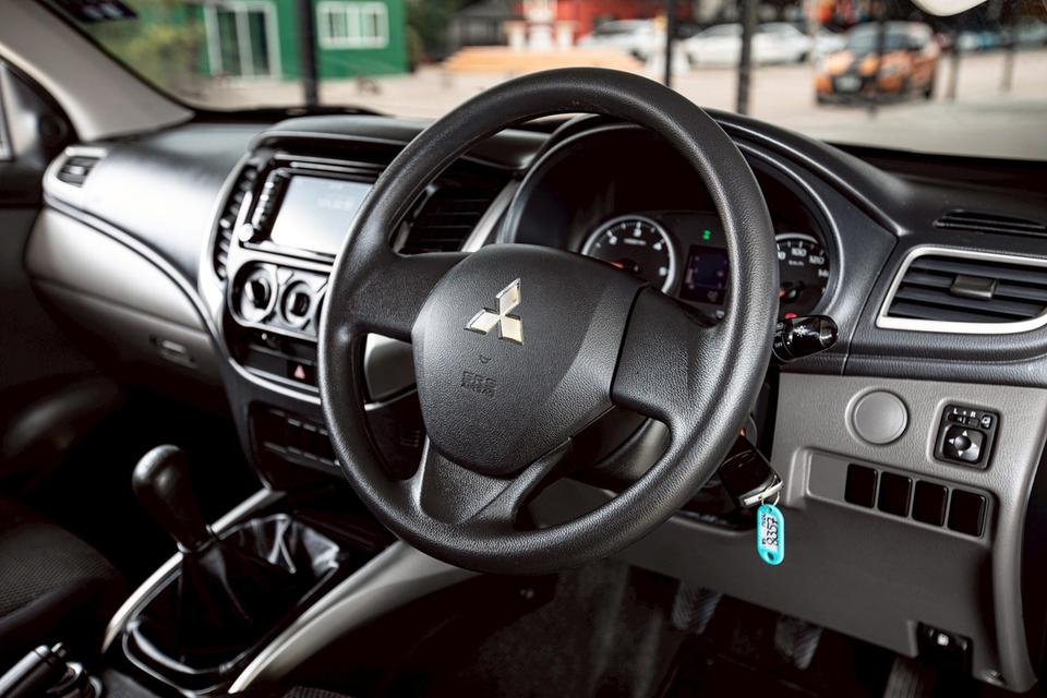MITSUBISHI TRITON 2.4 MIVEC PLUS DOUBLE CAB 4x4 ปี 2016 สีดำ  17