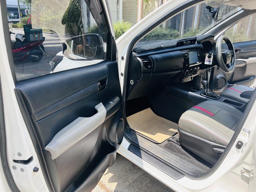 Toyota Revo 2.4 Zedition 4ประตูออโต้ รูปที่ 8