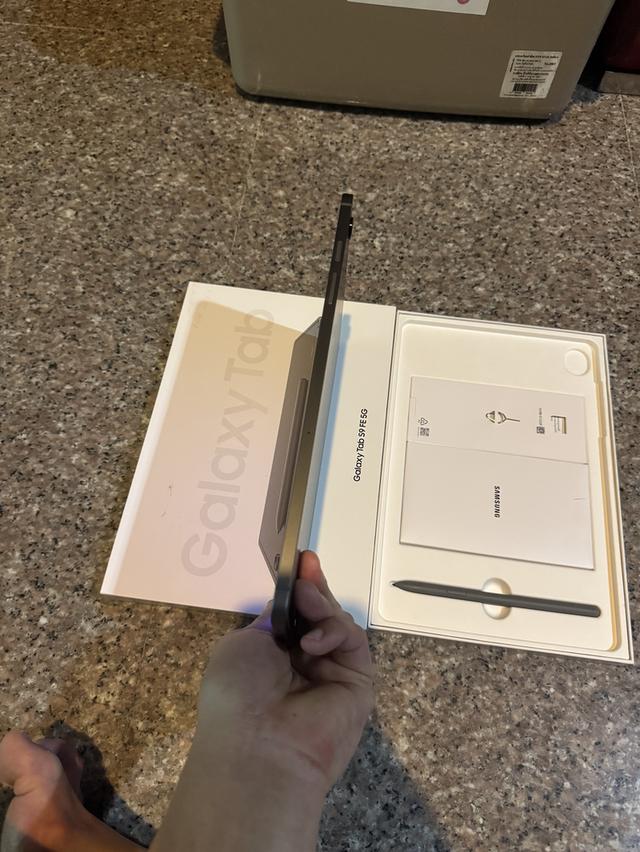 ขายSamsungTabS9FEสีGray128กิ๊กLTEใส่ซิมได้ยกกล่องอุปกรยังไม่แกะใช้งานดีทุกๆฟังชั่นถูกๆ 6