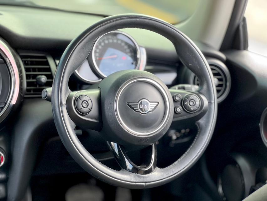 Mini Cooper 1.5 F56 Hatch RHD 2019 8