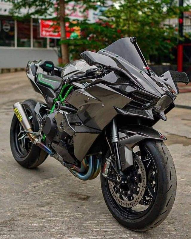 ปล่อย Kawasaki Ninja H2R 2