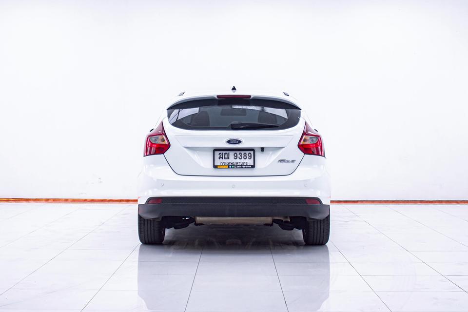 FORD FOCUS 1.6 TREND SPORT 2013  10