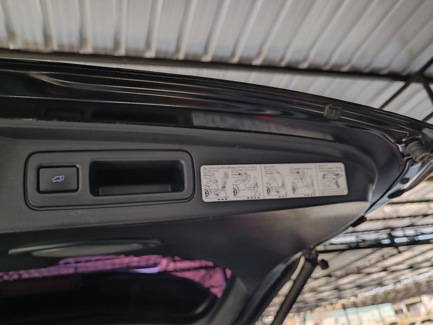 รถยนต์มือสองพร้อมใช้งาน 14