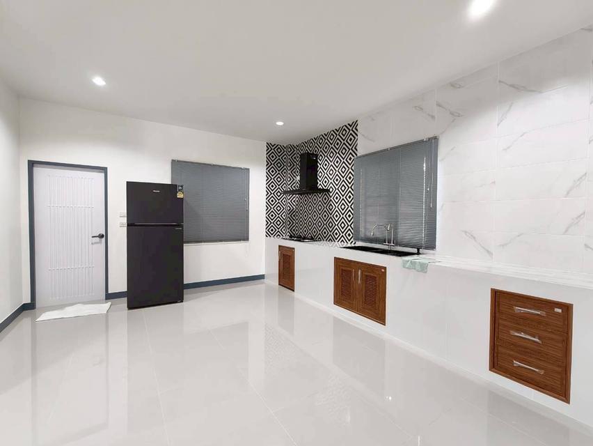 🏡 บ้านเดี่ยวหลังใหญ่ 304 ตร.ม. ทำเลรวมโชค ใกล้ รร.ต้นกล้า เพียง 1.5 กม. Spacious 4-Bedroom House - 304 sq.m., 3 mins to Tonkla School & Ruamchok 20