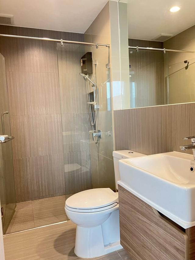 ปล่อยเช่า บ้านทาวน์โฮมจำนวน 3.5 ชั้น  nirvana define srinakarin-rama 9 8