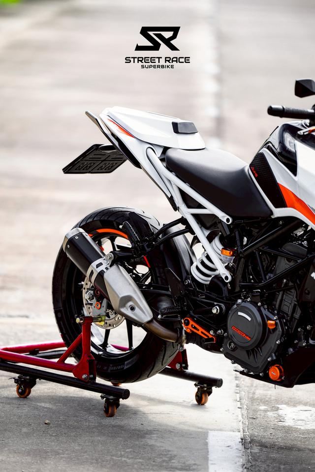 2023 KTM duke390 2023 – รถสวย หล่อ เท่ พร้อม ของแต่งคุมโทนส้ม หล่อๆ 14