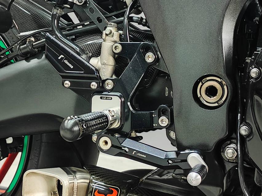 Z1000 ปี2016 แต่งครบพร้อมลั่นออกรถ 0 บาท 14