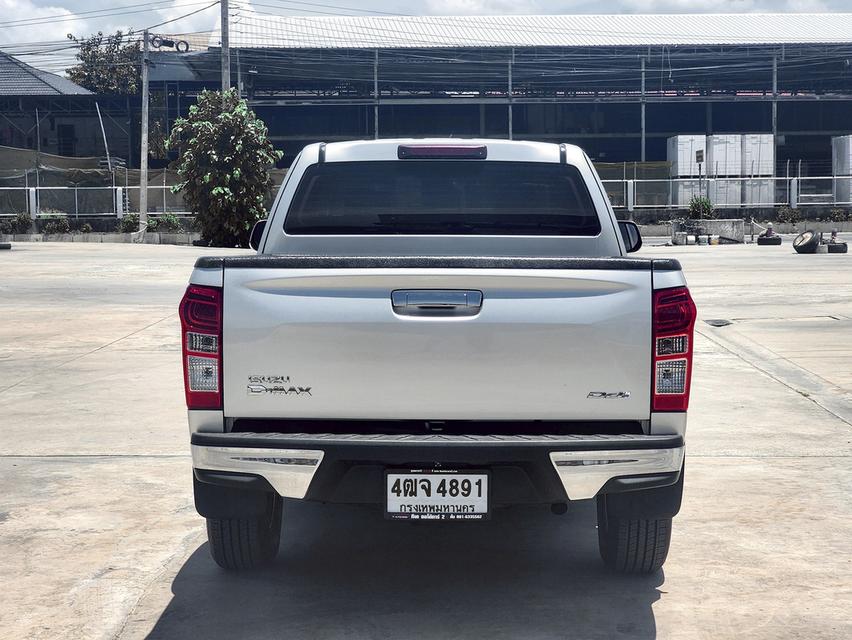  ISUZU D-max Space Cab 1.9L M/T  ปี 2019 3