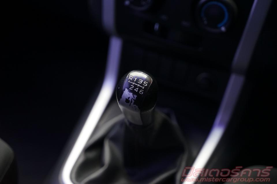 2018 ISUZU D-MAX HI-LANDER CAB-4 1.9 L DDI ( 9127 ) 13