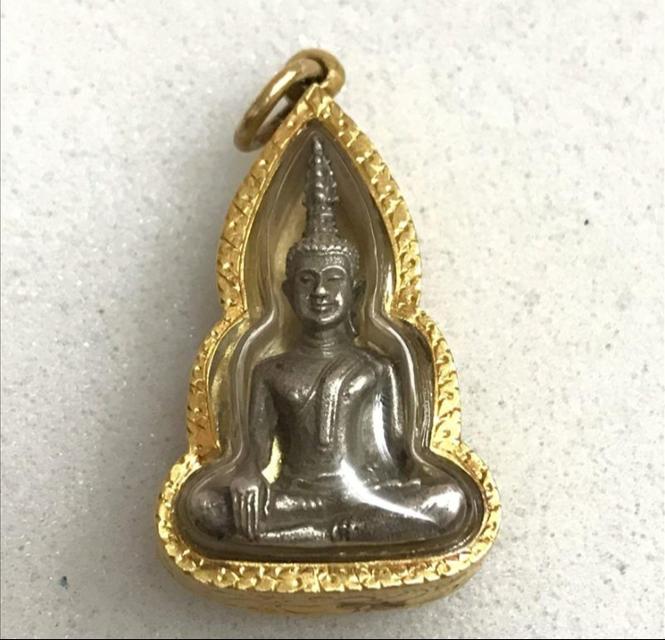 พระเลี่ยมทองไม่ทราบที่