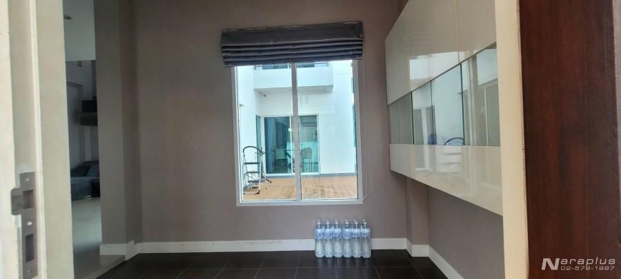 69030180 : ขายบ้านเดี่ยว 2 ชั้น 3 ห้องนอน สไตล์โมเดิร์น บนที่ดินขนาด 59.3 ตร.ว.  โครงการเนอวานา บียอน ด์ไลท์ กรุงเทพกรีฑา 32 ถนนพระราม9-มอ 5