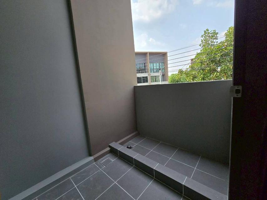 ให้เช่า ทาวน์โฮม 3 ชั้น หมู่บ้านกลางเมือง ลาดพร้าว-เสรีไทย ซอยเสรีไทย 52 ถนนเสรีไทย แขวงคันนายาว เขตคันนายาว กรุงเทพมหานคร 18