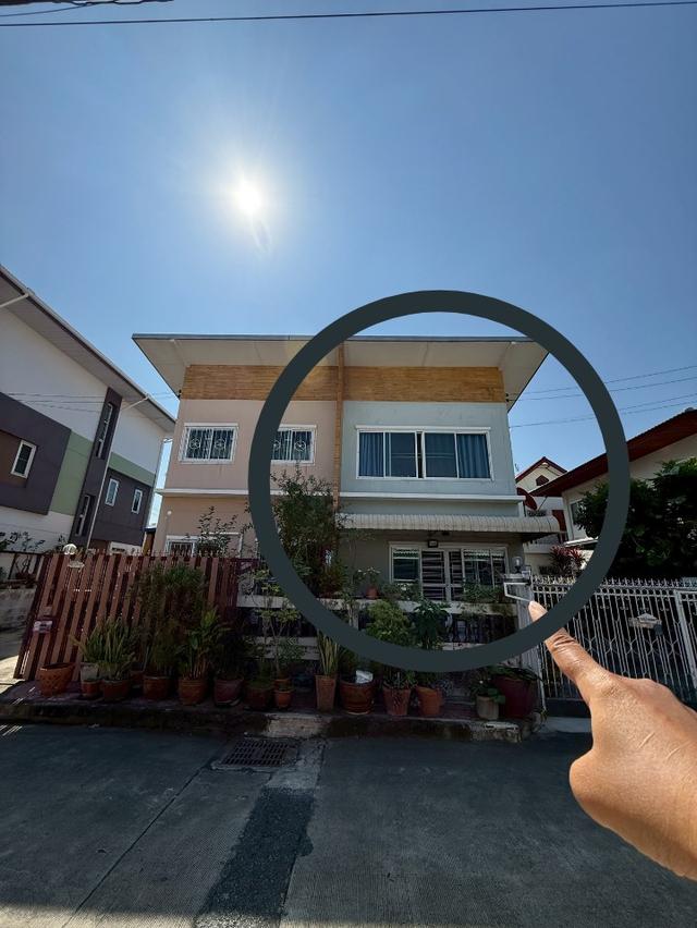 บ้านแฝด 1 หลัง โครงการติดถนนใหญ่แจ้งวัฒนะ ตรงข้ามเมืองทองฯ 1