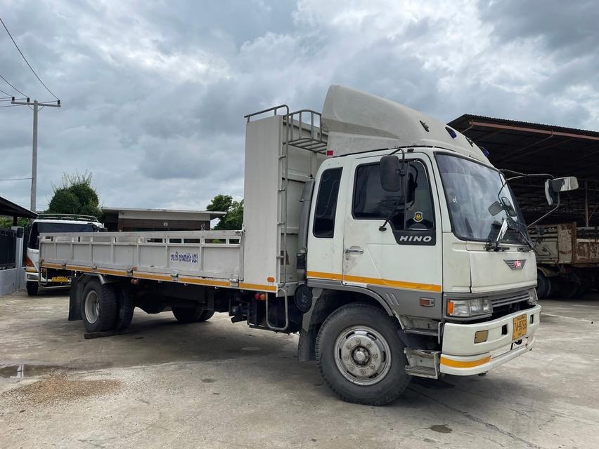 HINO FF3H รถบรรทุก 6 ล้อ 195 แรง ปี 37 2