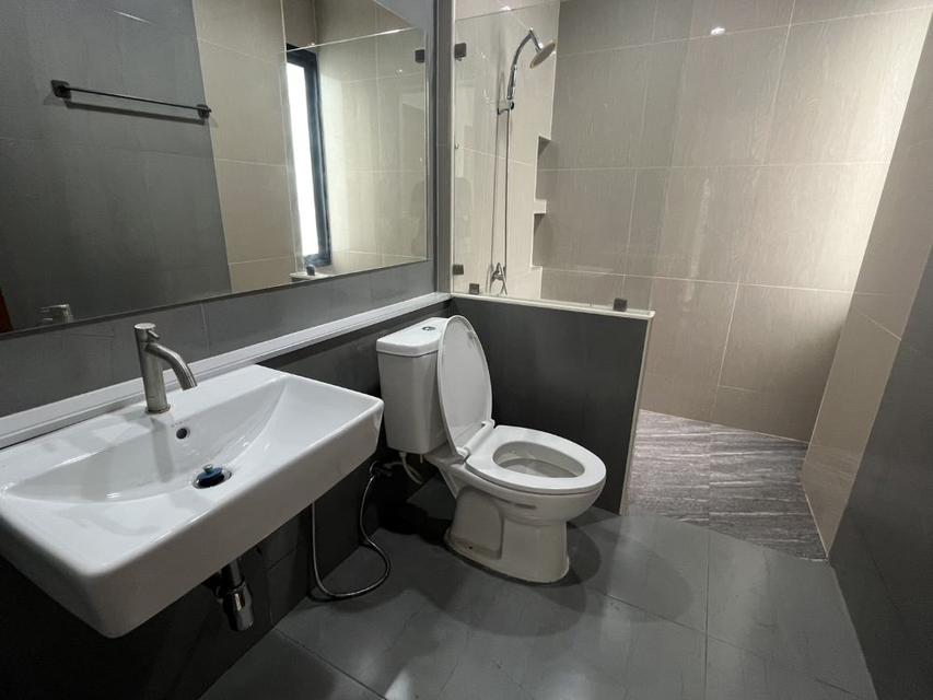 ขายบ้านเดี่ยวชั้นเดียว โครงการทริลเลียนเฮ้าส์ ( Trillion House ) บนพื้นที่ 50 ตรว. ซอยเชื่อมสัมพันธ์ 20 เขตหนองจอก ใกล้รถไฟฟ้าสายสีชมพู 10