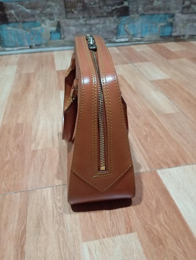 Louis Vuitton  4
