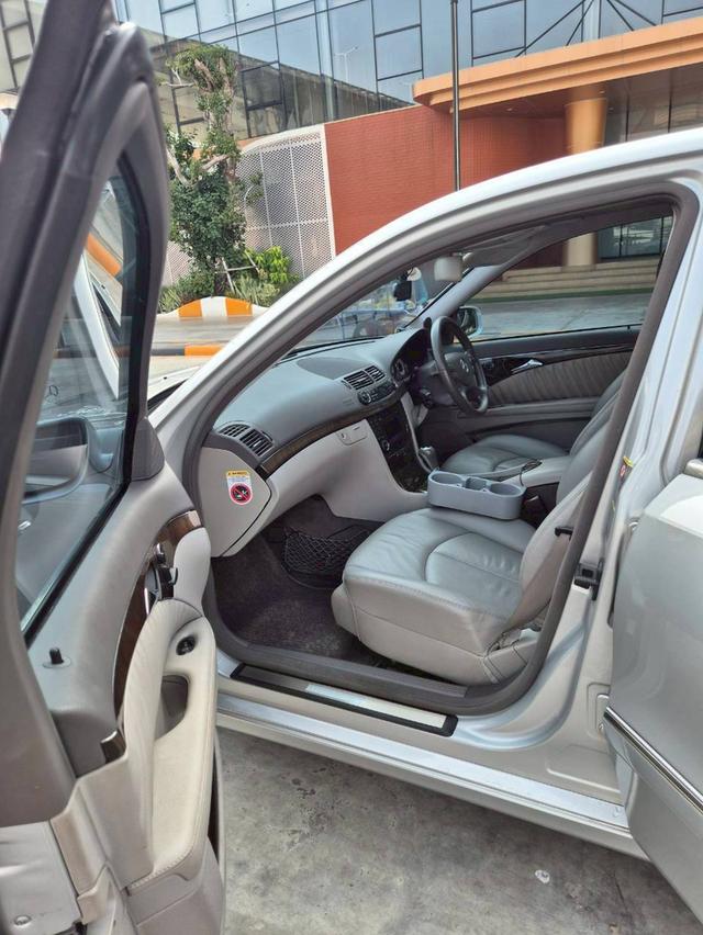 รถขาย Benz E200 W211 ปี 2009 สีเงิน เลขไมล์น้อย รูปที่ 6