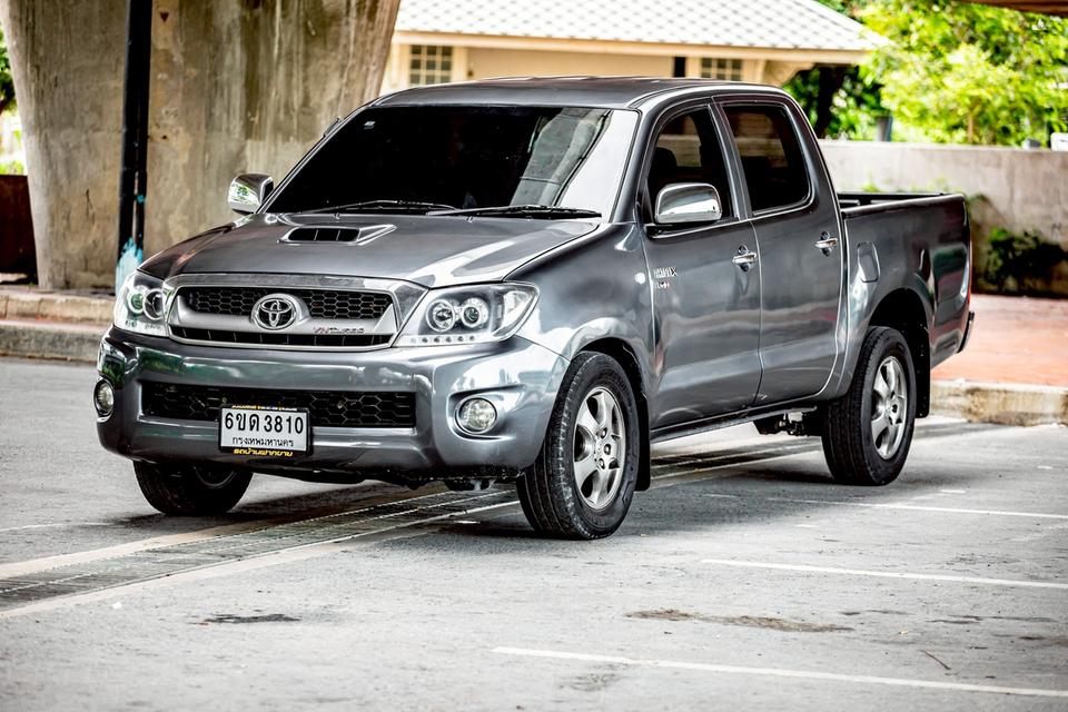 Toyota Vigo Double Cab 4 ประตู 2.5E ดีเซล ปี 2010 สีเทา