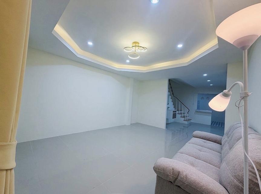 ทาวน์เฮาส์ รีโนเวทใหม่ พร้อมอยู่✨🏡 8