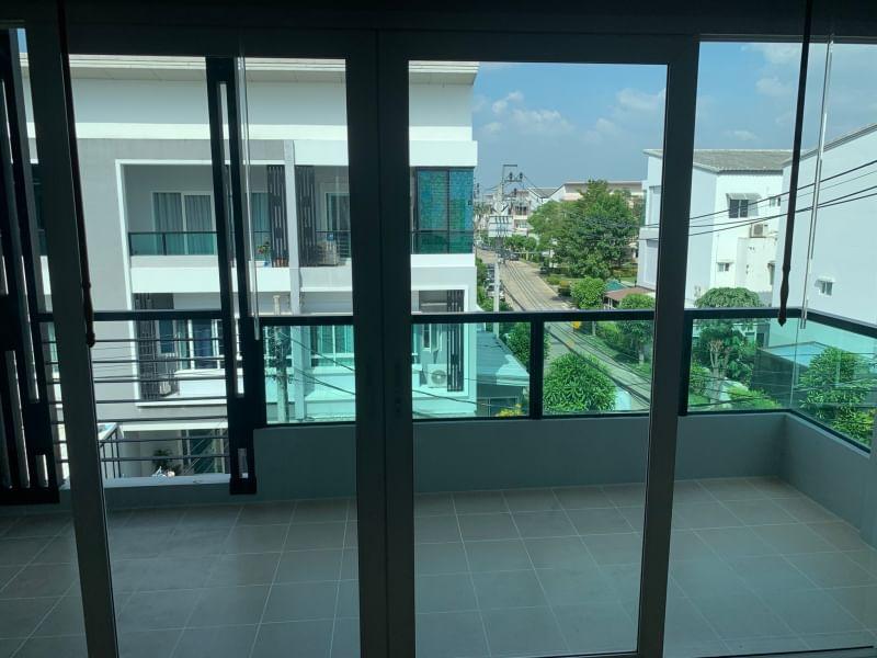 ✨🏡 ลด 900,000 บาท! หมู่บ้านเดอะริคโค้ ทาวน์ วัชรพล บ้านหลังมุม 3 ชั้น รีโนเวทใหม่ ย่านวัชรพล–บางเขน 🏡✨ 11