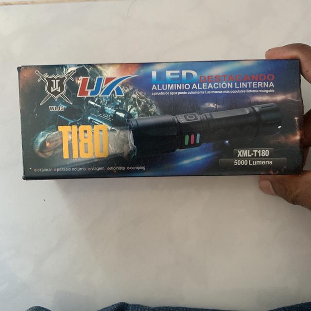 ไฟฉาย สำหรับเดินป่า หรือใช้ฉุนเฉิน