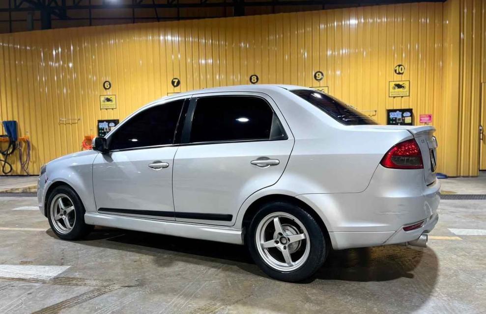 Proton Saga ปี 2011 3