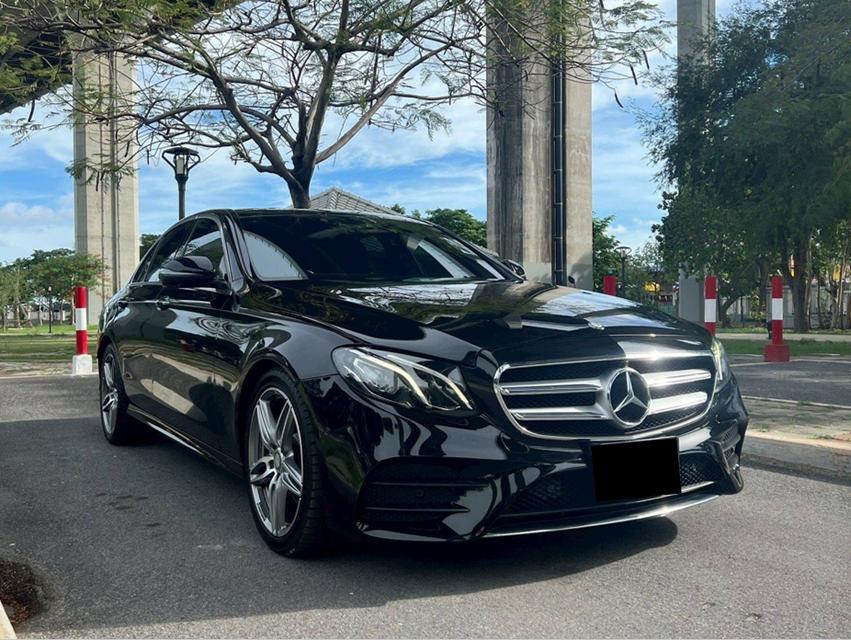 รถเข้าใหม่! MERCEDES-BENZ E220d AMG Dynamic ปี 2016 (จดทะเบียน 2017) สีดำ 3
