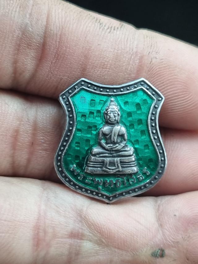 เข็มกลัดเงินหลวงพ่อโสธร
