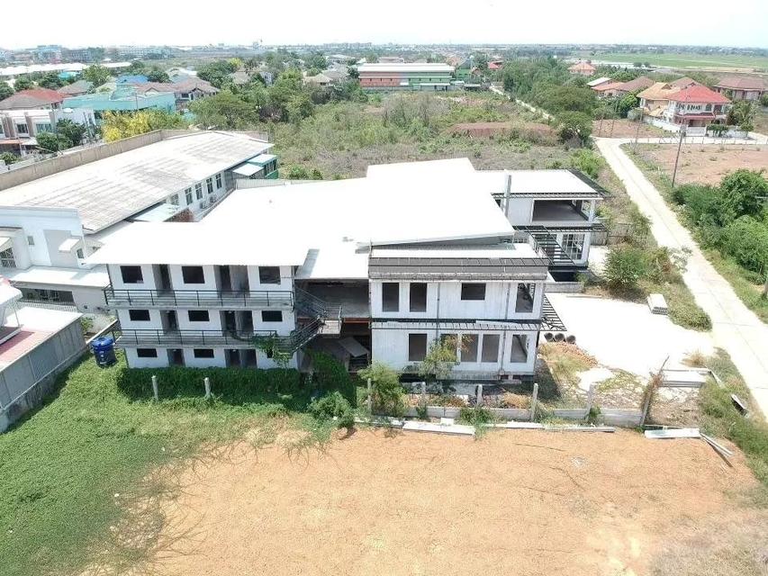 ขายที่ดิน พร้อมสิ่งปลูกสร้าง อาคาร 3 ชั้น ถนนโรจนะ พระนครศรีอยุธยา BRE25586 1
