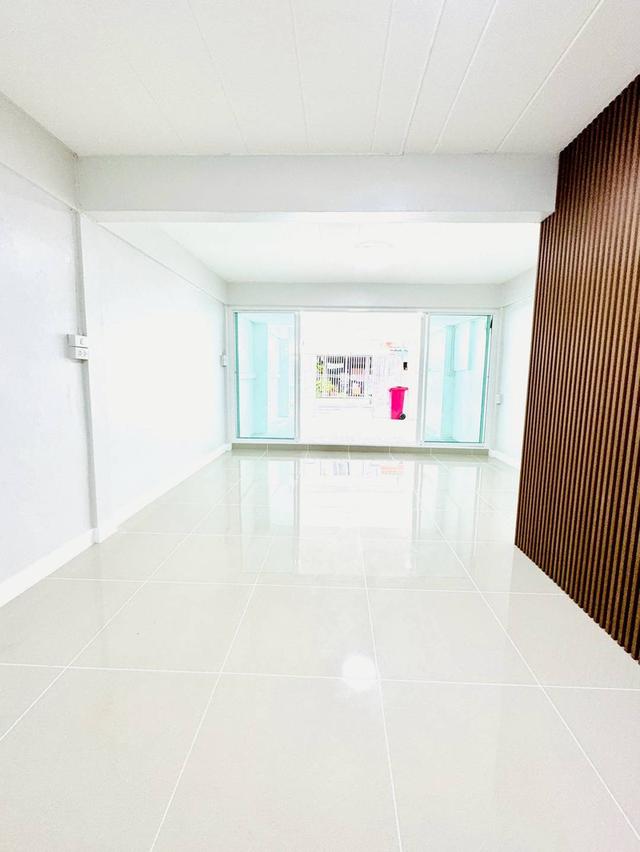 หมู่บ้านรัตนาธิเบศร์ 4