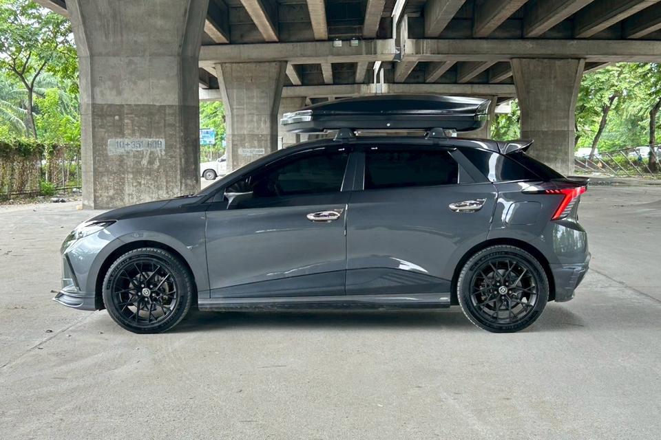 MG 4 EV ELECTRIC D AT ปี 2025 รถสวยมือเดียว ไมล์น้อย 7