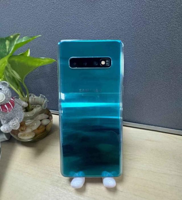 Samsung Galaxy S10 สีเขียว