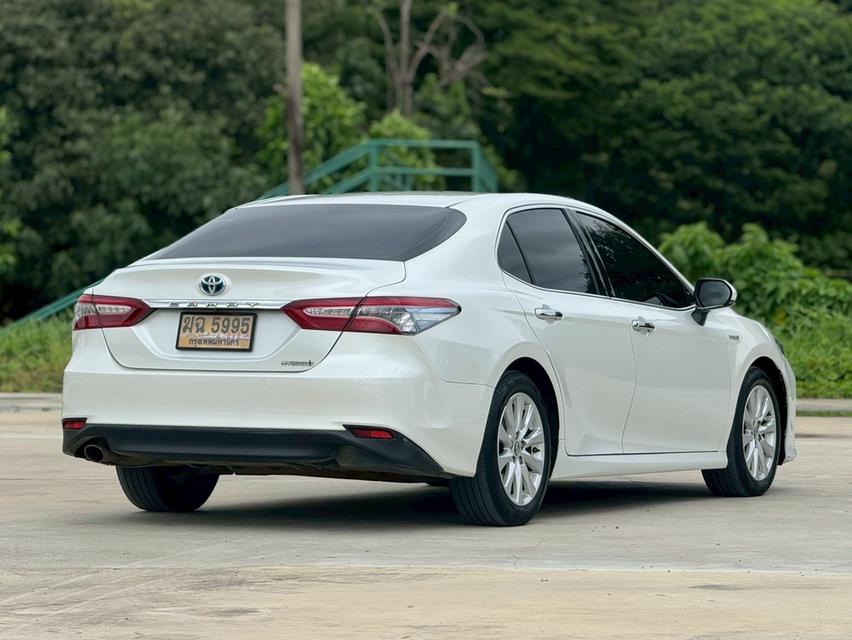 Toyota Camry 2.5 HV Hybrid Premium ปี 2019 สีขาว 8