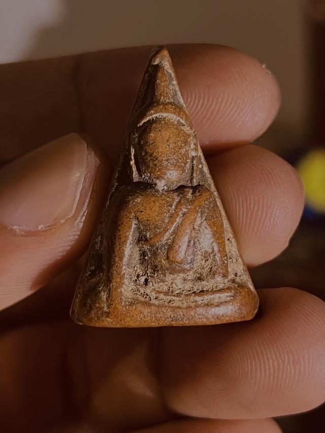 พระนางพญาพิมพ์อกนูนใหญ่