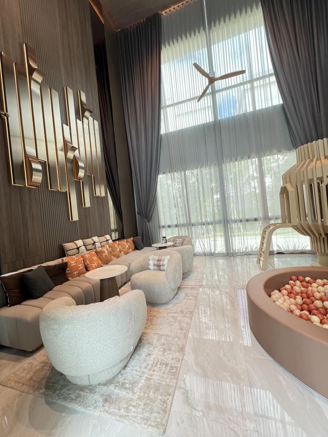 บ้านเดี่ยว ติดถนน ใกล้ทางด่วนเพียง 400 เมตร 4 ห้องนอน 4 ห้องน้ำ 3 ที่จอดรถ ราคราเริ่มต้น 8.99 ล้านบาท 5