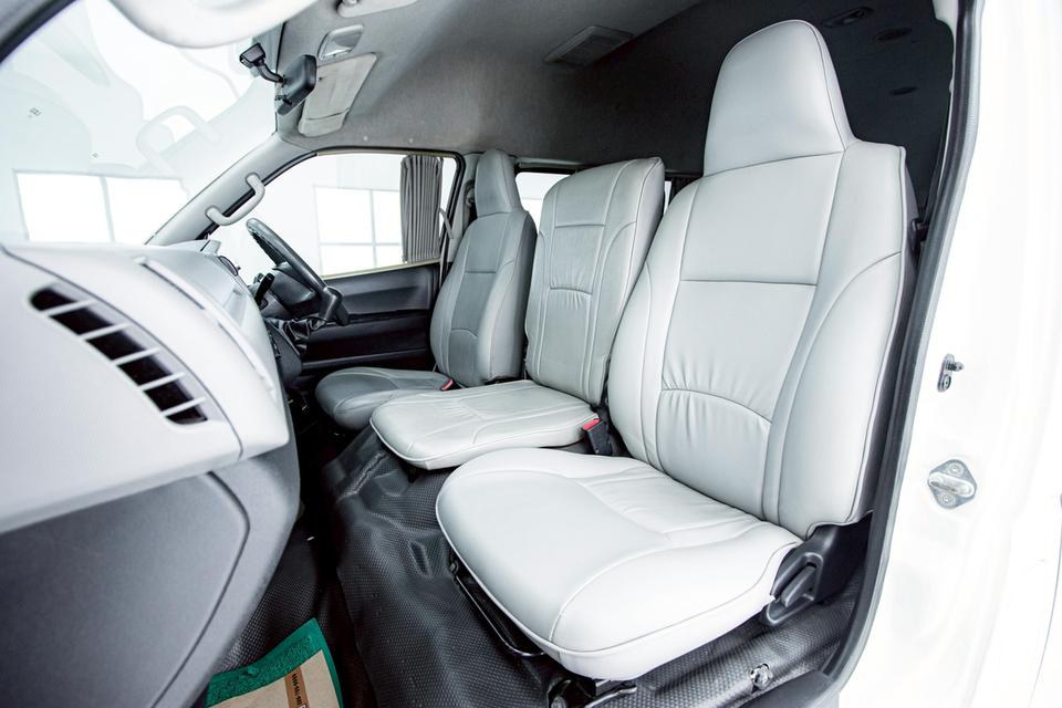 TOYOTA COMMUTER 2.5 D4D 2011