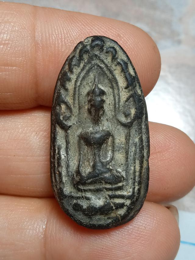 ขุนแผนไข่ผ่าซีกเนื้อดำ