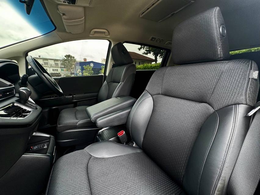 รหัสรถ PEAT111 🚐🚙HONDA ODYSSEY ABSOLUTE EX. ตัว TOPสุด ปี 2021 สีเทา 13