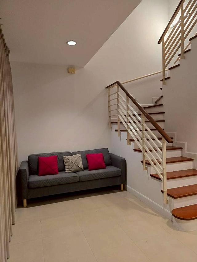 ทาวน์โฮม 3 ชั้น ใจกลางย่าน สาทร-ตากสิน ใกล้ bts วุฒากาศ 20