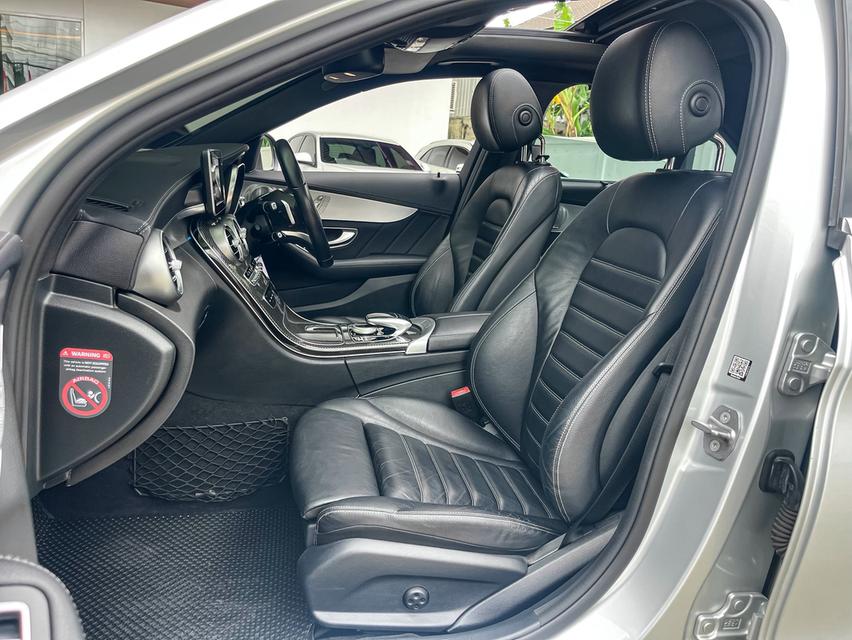 Benz C350e Amg ปี18 15