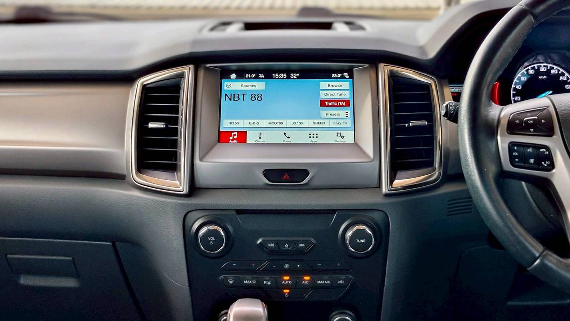 ขาย Ford Everest 2.2Titanium ปี17 8