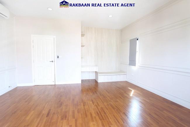 ขายบ้านใกล้แฟชั่นไอส์แลนด์ เสนาพาร์ควิลล์ 46.1 ตร.ว. 3 นอน 3 ห้องน้ำ ตกแต่งครบ สวย พร้อมผู้เช่า 35,000บาท ต่อเดือน 12