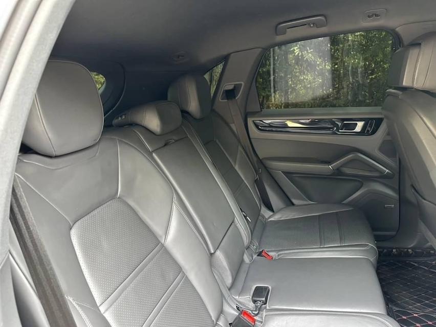 Porsche Cayenne E-hybrid ปี 2018 สีขาว Auto เลขไมล์ 77,xxx km 10