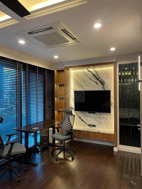 ให้เช่าทาวน์โฮมหรู 3.5 ชั้น 254 ตรม.The Eight จตุจักร-รัชดา ลาดพร้าว ซอย1 ใกล้เซ็นทรัล ลาดพร้าว 7