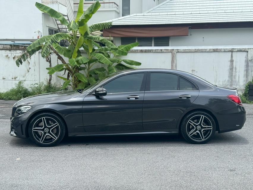 Mercedes Benz C300e AMG Sport ปี 2020  ไมล์ 8x,xxx km 6