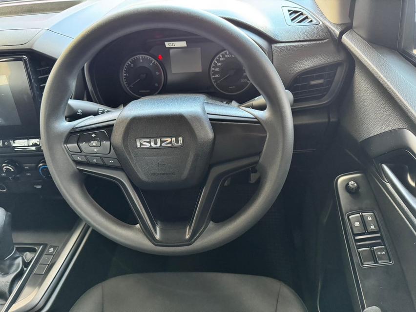 ISUZU D-MAX SPACECAB 1.9 S AT 2023 11