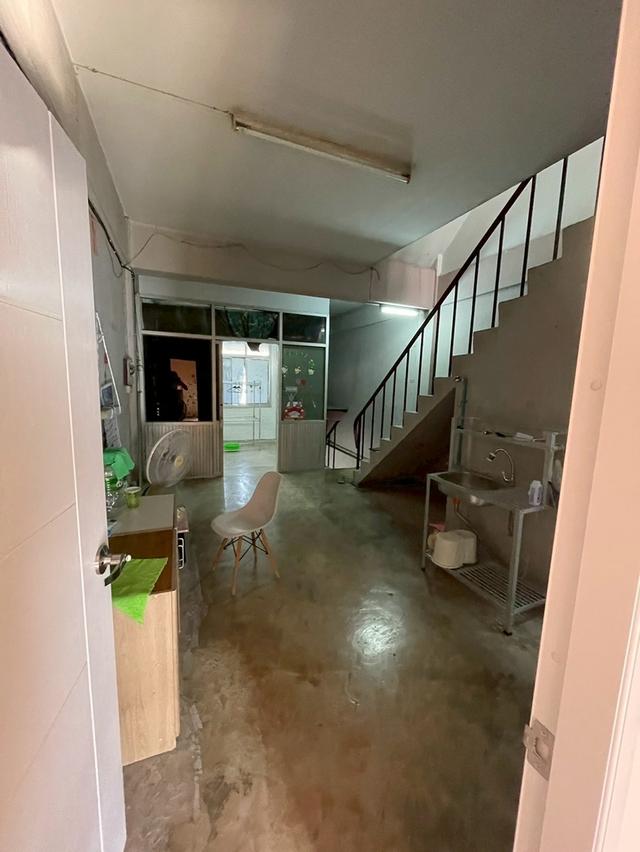 บ้านตึกแถว บ้านติดถนน 9